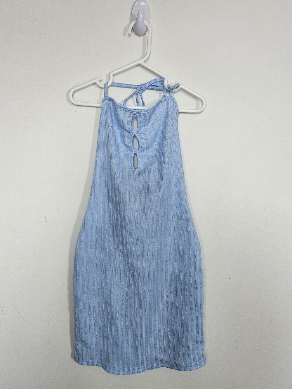 5/35$ SHEIN Light Blue Halter Mini Dress XS Cut Out Front Sleeveless🔥